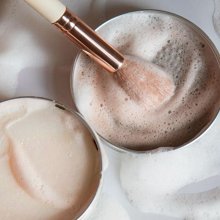 how to clean makeup brushes
